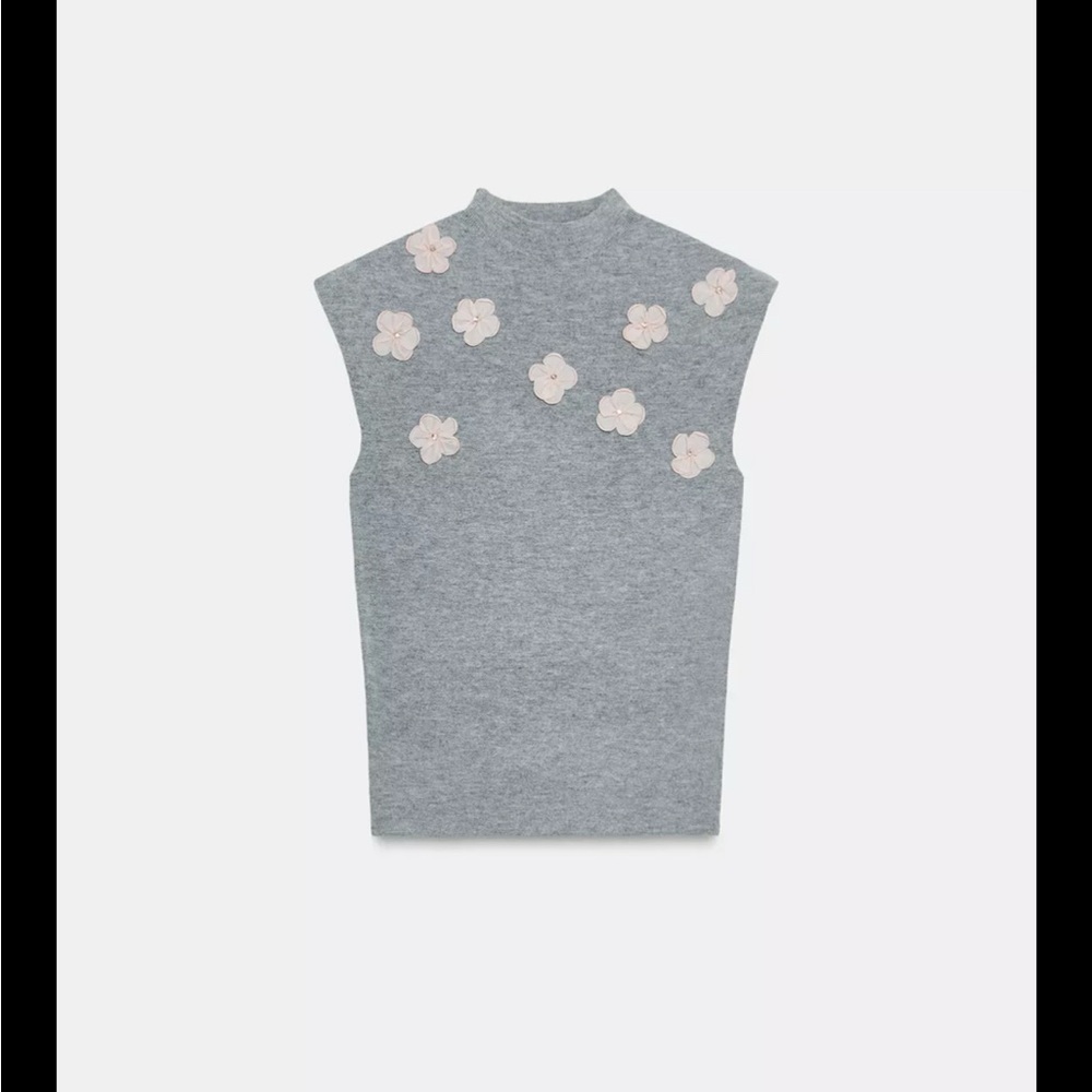 Zara Gray Sleeveless Top with Pink Floral Accents